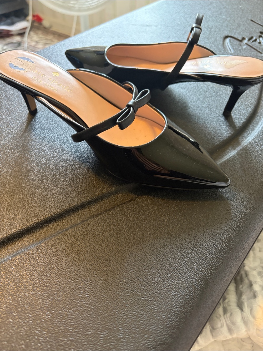 Kate spade patten leather black heel